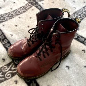 Dr. Marten’s maroon lace up boots